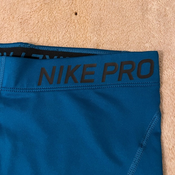 Nike Pro Spandex - Picture 3 of 4